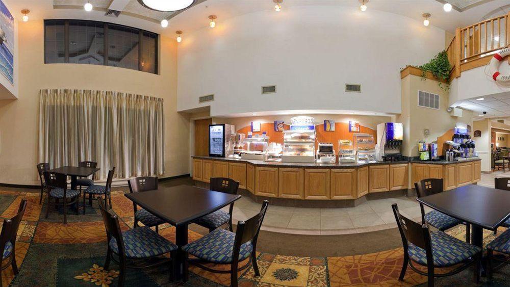 Holiday Inn Express & Suites Carneys Point - Pennsville By Ihg Exterior photo