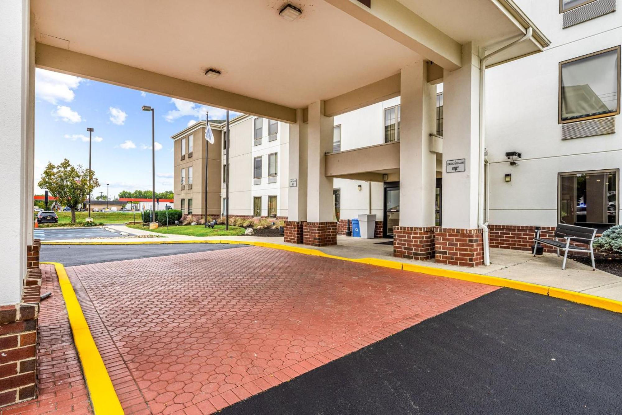 Holiday Inn Express & Suites Carneys Point - Pennsville By Ihg Exterior photo