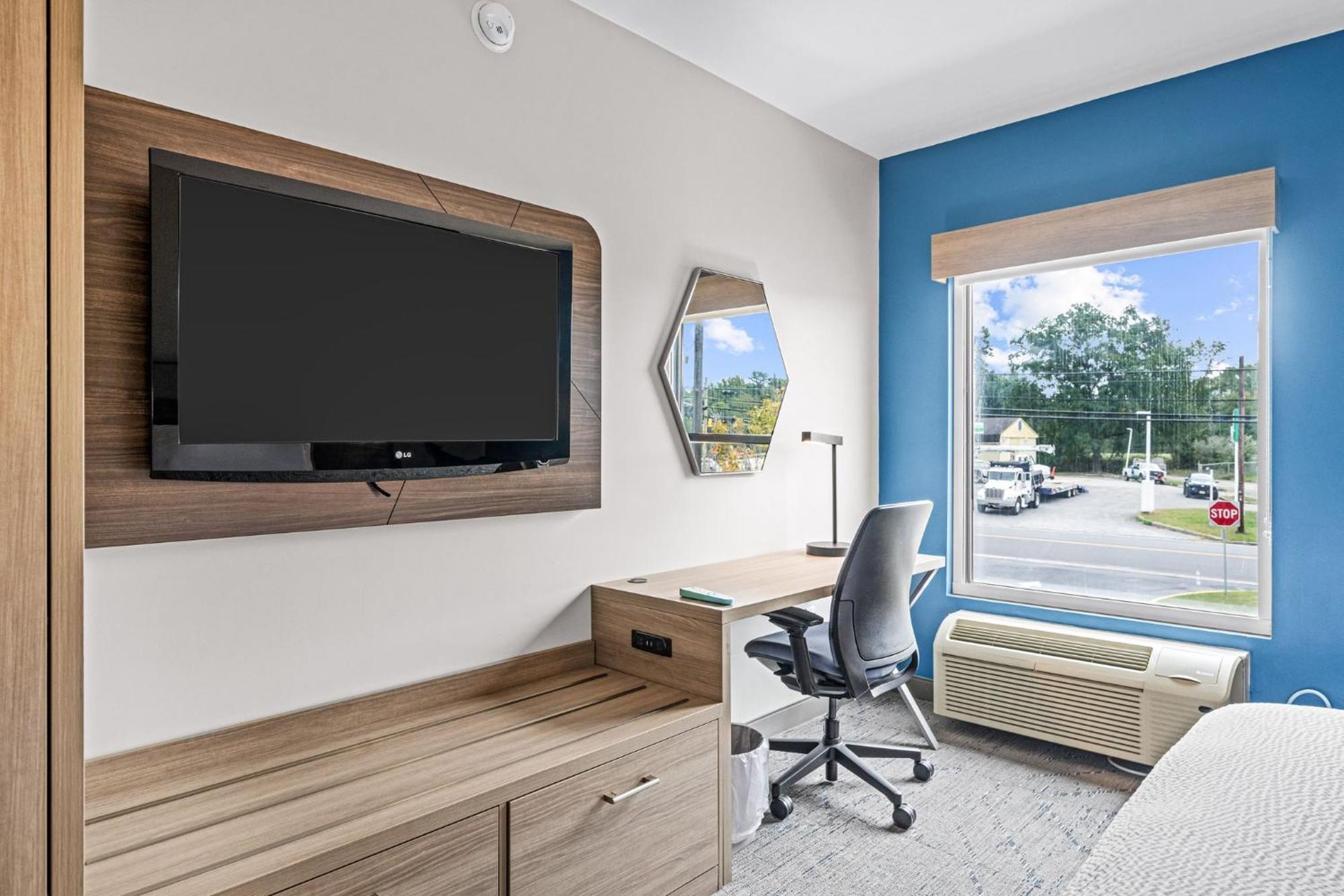 Holiday Inn Express & Suites Carneys Point - Pennsville By Ihg Exterior photo