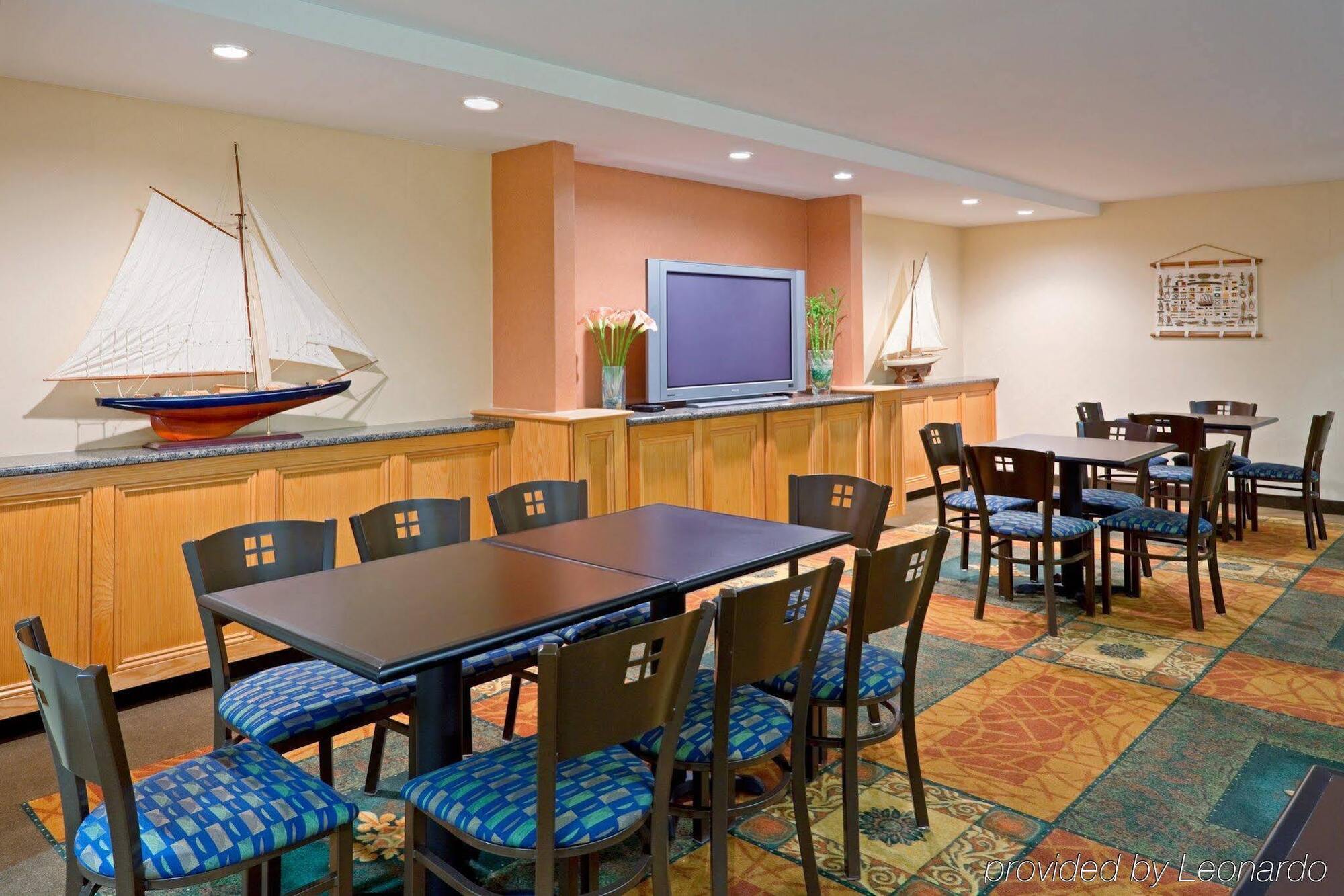 Holiday Inn Express & Suites Carneys Point - Pennsville By Ihg Exterior photo